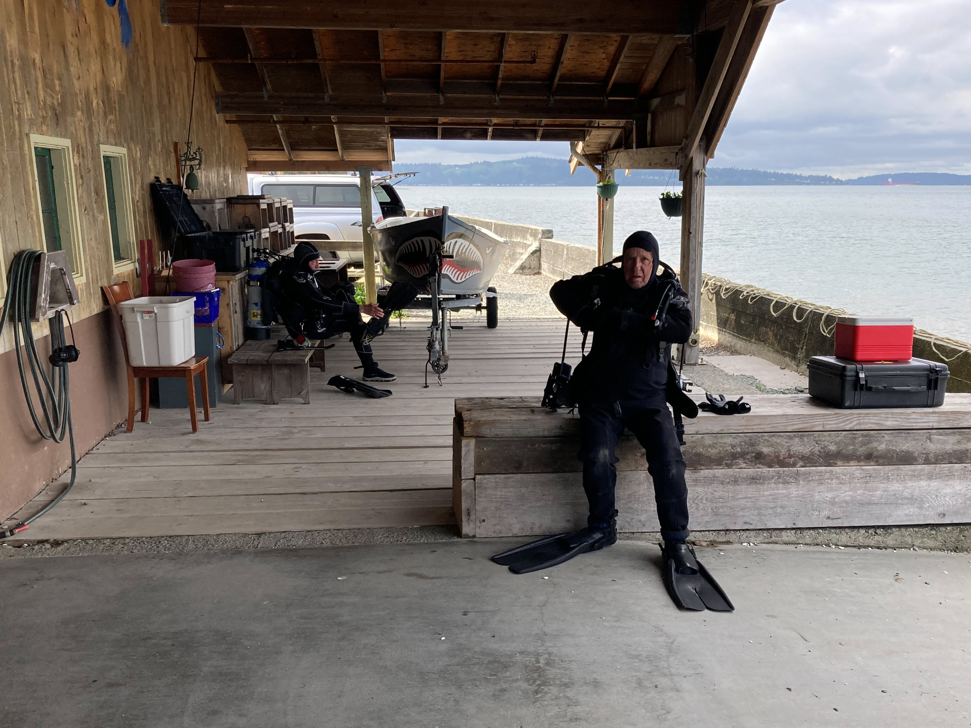 Michael and Russ getting ready to dive.